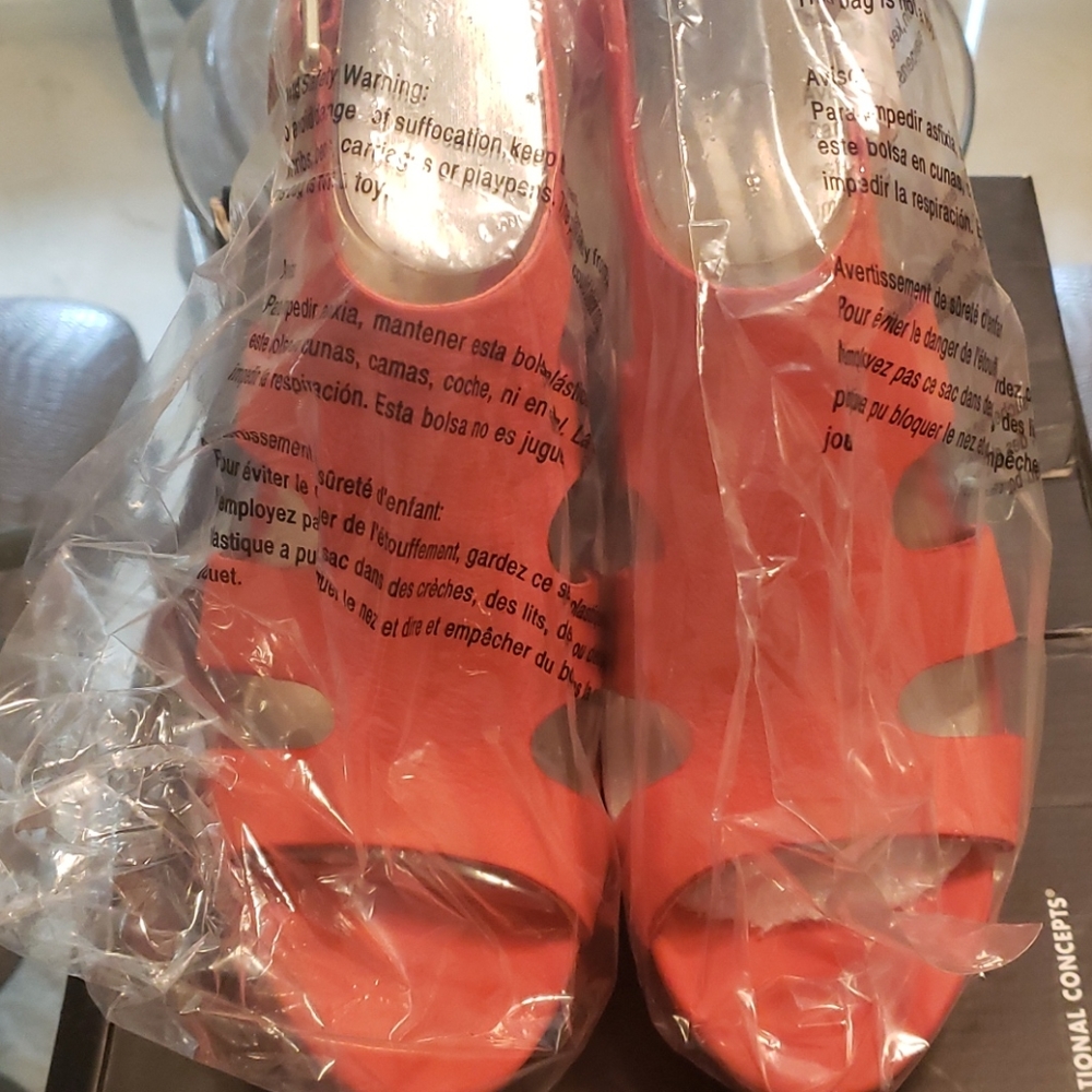 Widge Sandals